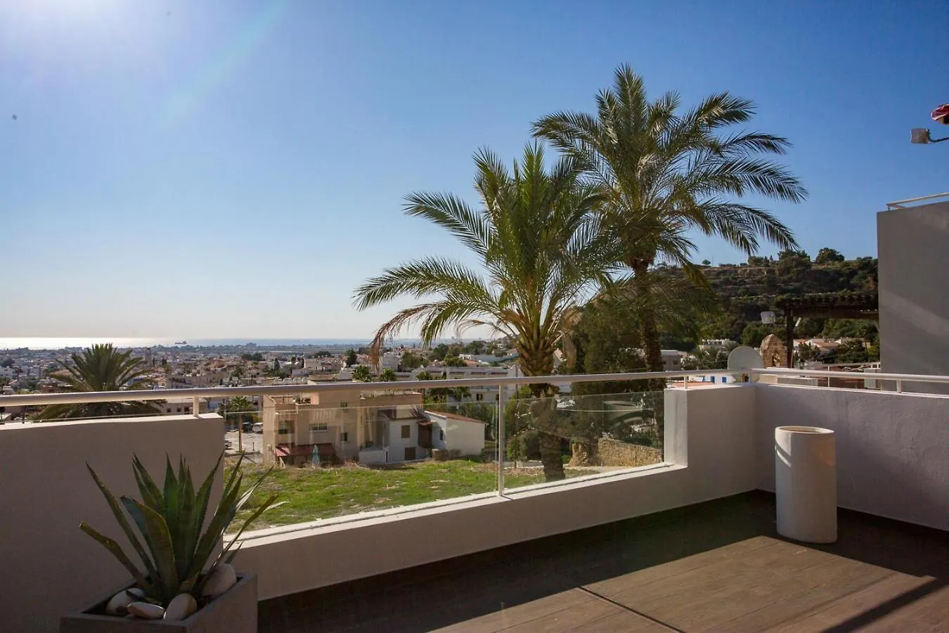 Penthouse Duplex Overlooking The Mediterranean Larnaca 0*,