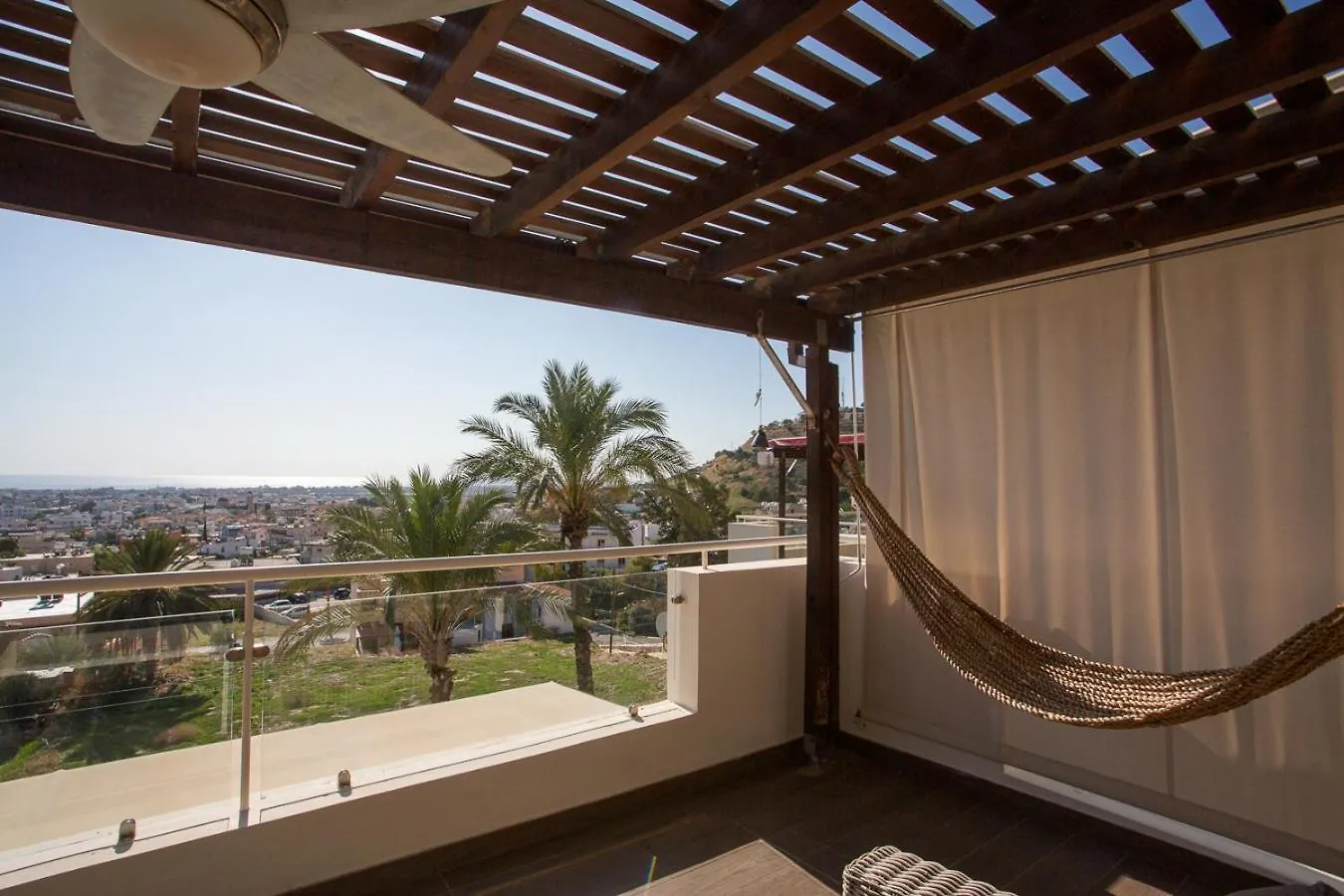 Penthouse Duplex Overlooking The Mediterranean Larnaca Apartment